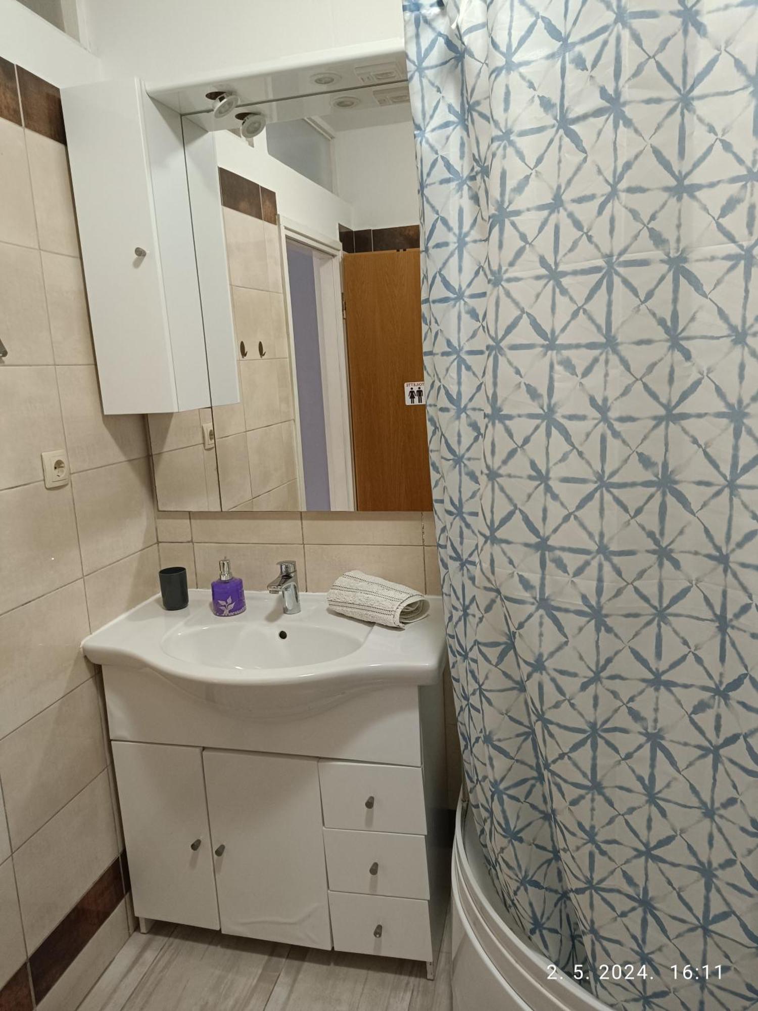 Leonica Apartment Omis Luaran gambar