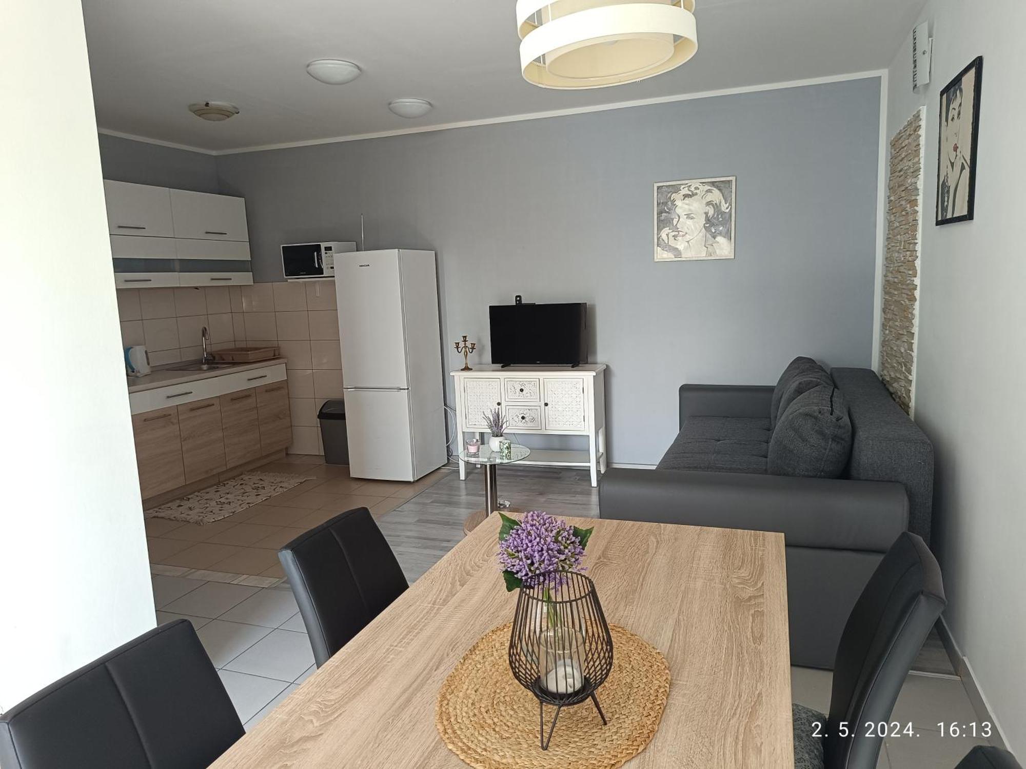 Leonica Apartment Omis Luaran gambar